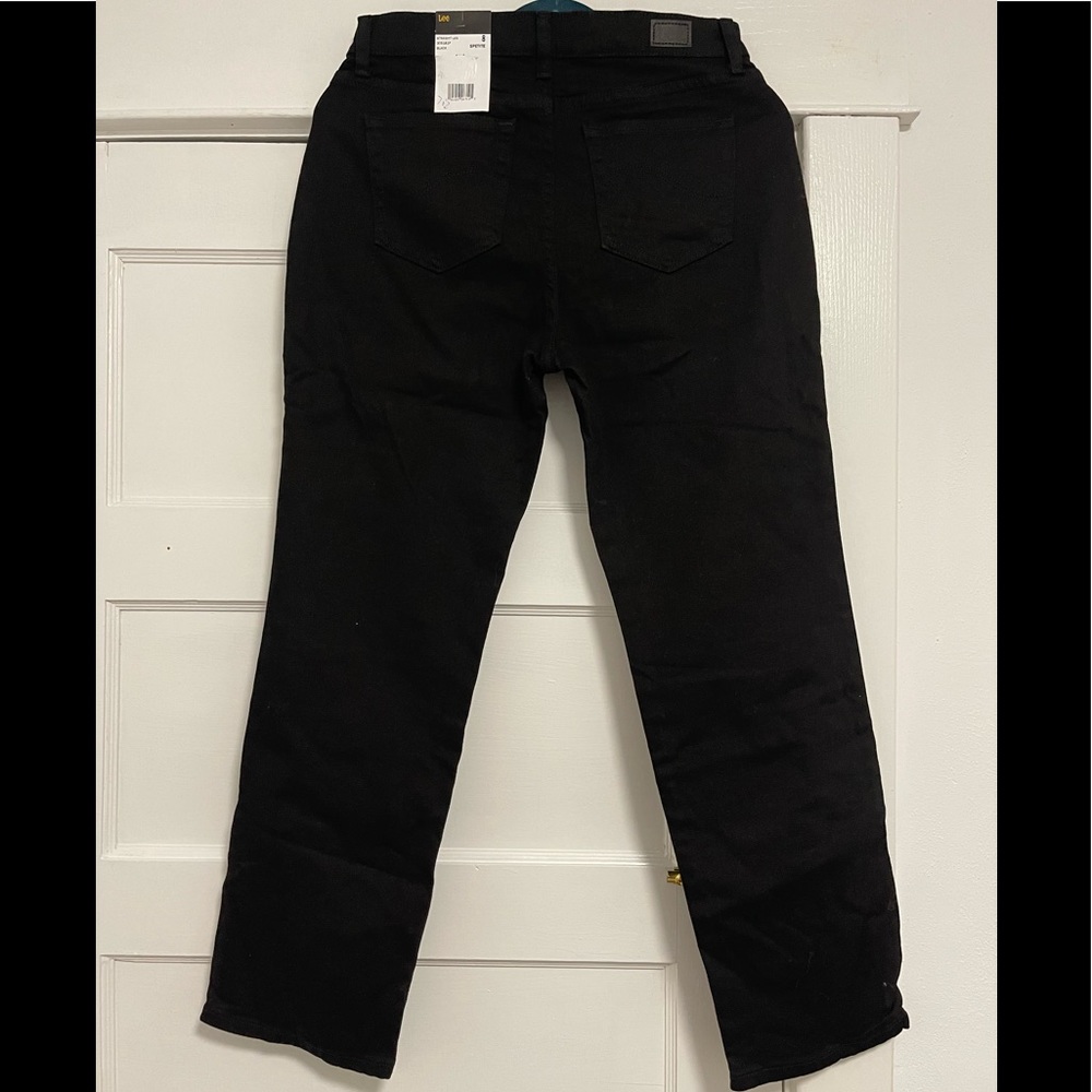 NWT Women’s Size 8 Relaxed Fit Straight Leg Mid Rise Jeans In Black - Picture 5 of 12